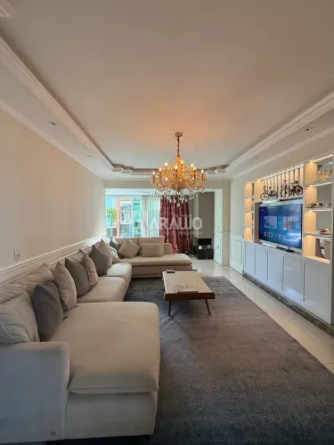 Apartamento à venda com 2 suítes + 1 dormitório no bairro Vila Operária em Itajaí