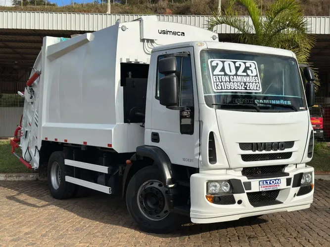 CAMINHÃO COLETOR DE LIXO A VENDA IVECO TECTOR 150E21 COM APENAS 18.000 KILOMETROS