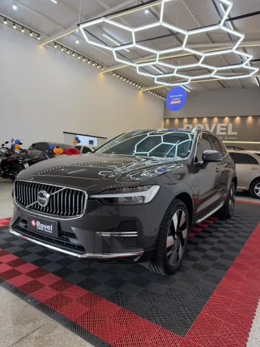 Volvo XC-60 T-8 Ultimate 2.0 AWD (híbrido) 2024