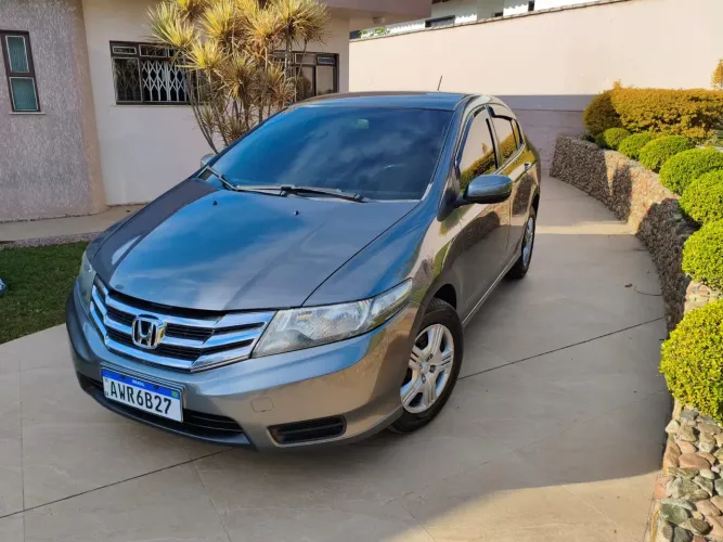 Honda City Sedan DX 1.5 Flex 16V Mec. 2013