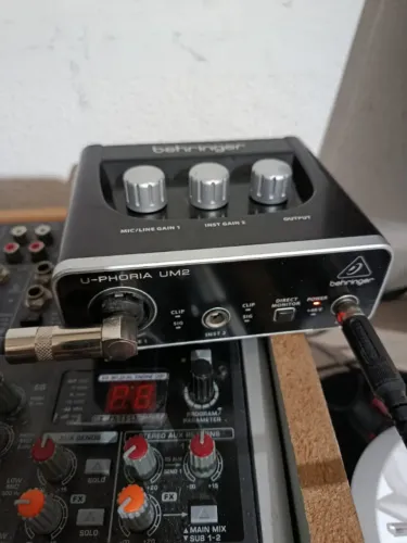 PLACA EXTERNA U-PHORIA UM2 BEHRINGER