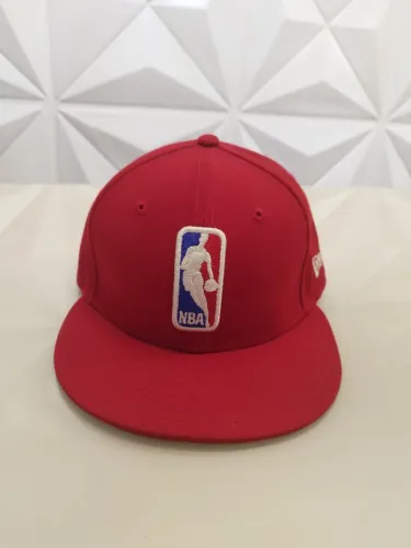 Boné NBA New Era original semi-novo