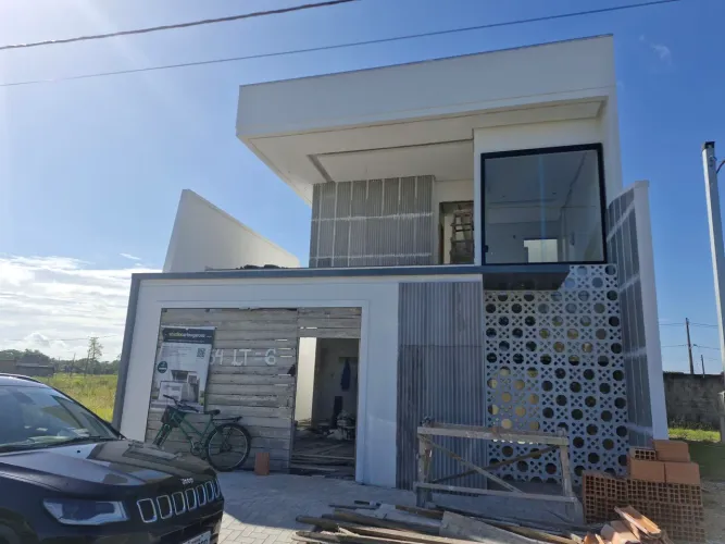 Sobrado Moderno no Bouganville Belém: 175m² com Piscina e Suíte Master