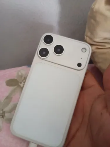 XR na carcaça do 17 Pro