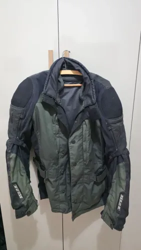 Jaqueta dainese impermeável