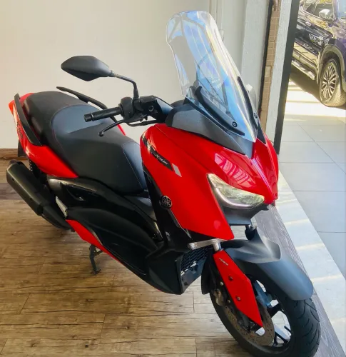Yamaha XMAX 250 abs 24 novinha revisada