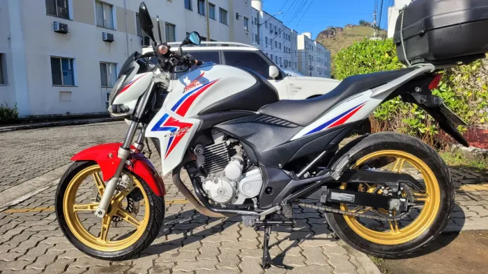 Vendo cb300r 2015