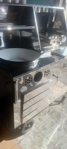 Carinho de cachorro quente semi novo!