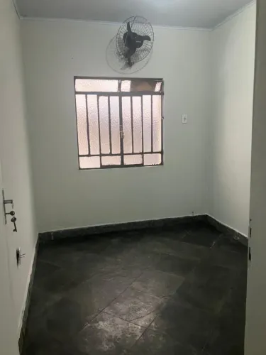 Alugo kitinete no São Lucas VR