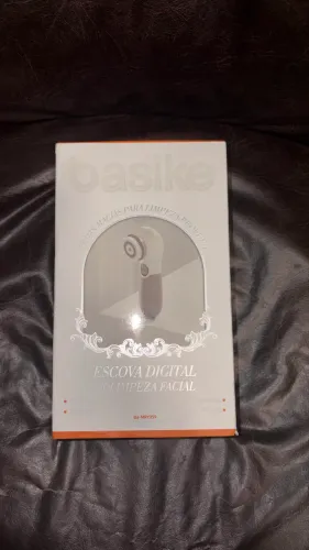 Escova de limpeza facial basike