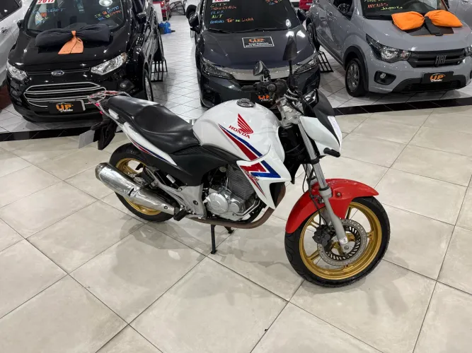 Honda CB300 Flex  *Capitão América* apenas 30.000KM
