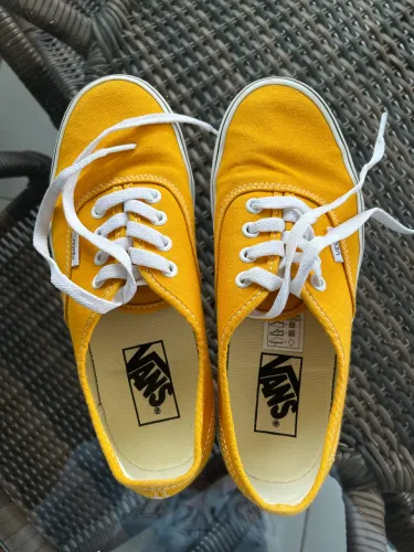 Tênis Vans amarelo authentic | TAM.36