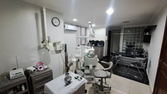 ED ALFHA CENTER NA 3 DE MAIO COM MAGLHÃES BARATA CONSULTORIO COMPLETO