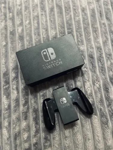 Nintendo Switch Cinza + Kit Completo de Acessórios