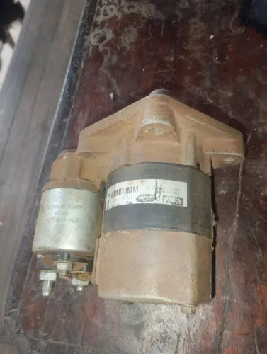 Motor de partida Ford