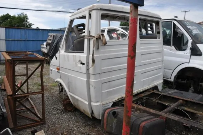 Sucata Iveco Daily 2.8 2007, para retirada de peças. Chegou 04/08/17