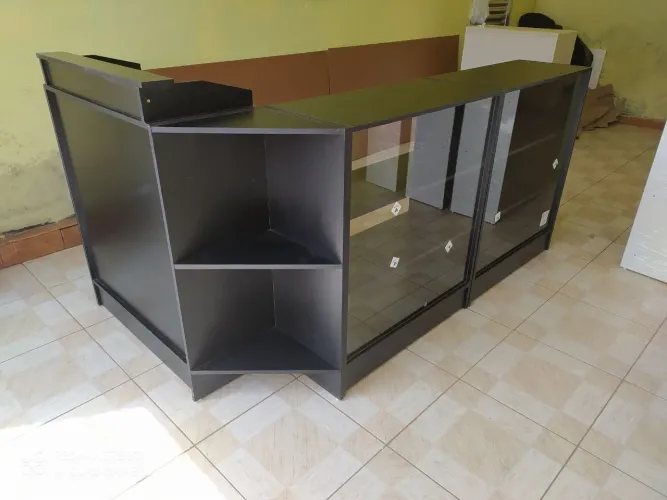 Balcão Caixa + Balcão Vitrine em L MDF