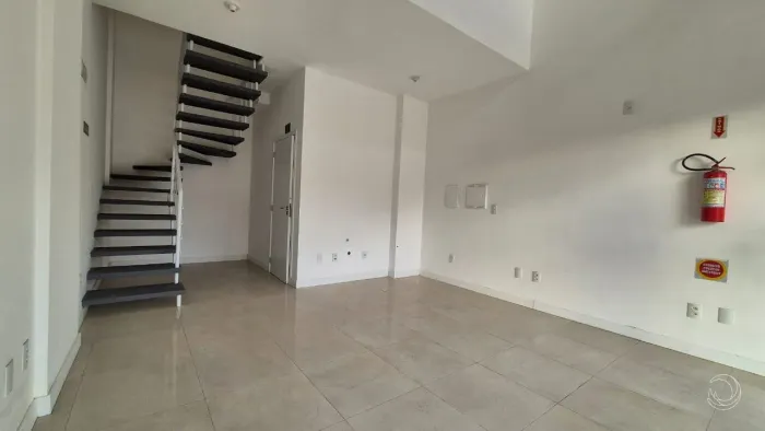 Loja de 54.61m² no bairro Pantanal