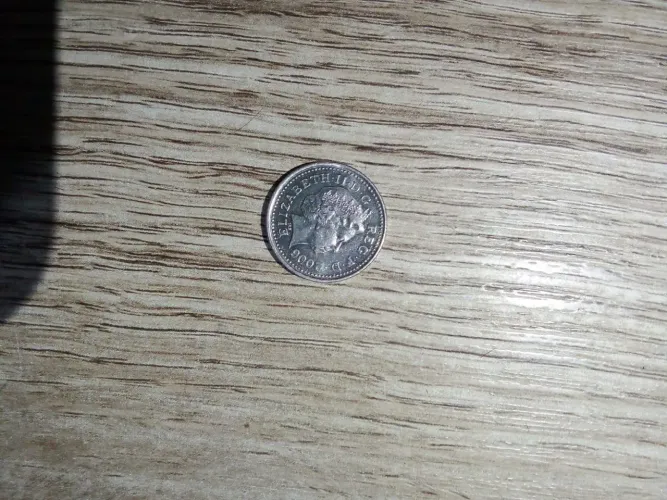 Moeda de 1 Pound Inglesa - Elizabeth II