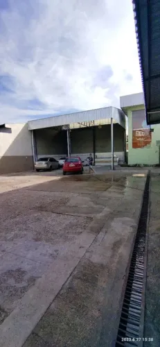 //Galpão com com 700 M2 na Redenção 