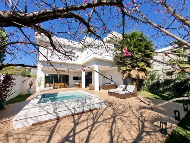 CASA VENDA, 4 QUARTOS/SUÍTES, CONDOMÍNIO REGIÃO GRANJA VIANA.
