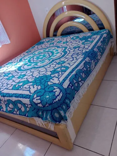 Cama Casal Queen