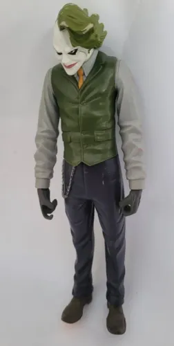 Boneco coringa joker, favor ler a descrição 