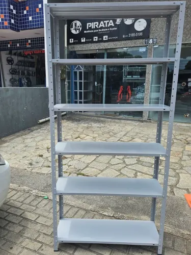 Estante de aço com 06 prateleiras