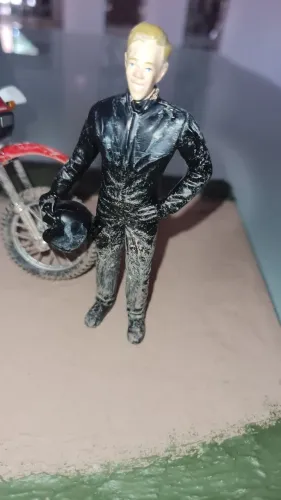 Boneco de Motociclista Colecionável