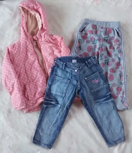 Kit com casaco e 2 calças infantis menina