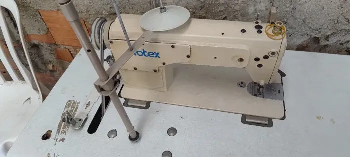 Maquina costura profissional TY-8500