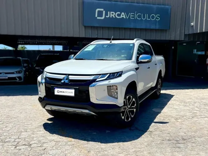 Mitsubishi L200 Triton Sport HPE-S 2.4 CD Dies. AUT 2025