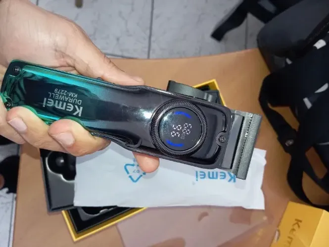 Máquinas kemei nova na caixa qualidade top!