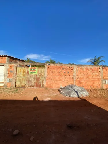 Lote perto da pizzaria Moda da Casa Arapoanga