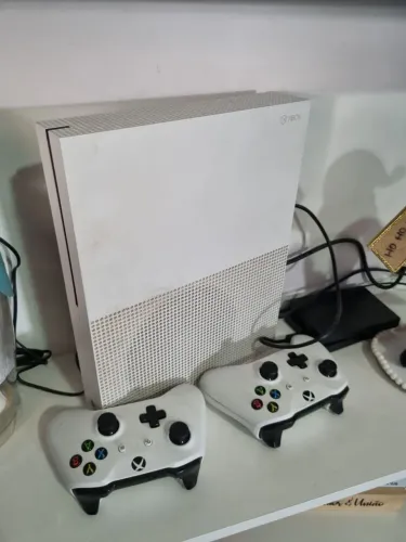 Xbox One S