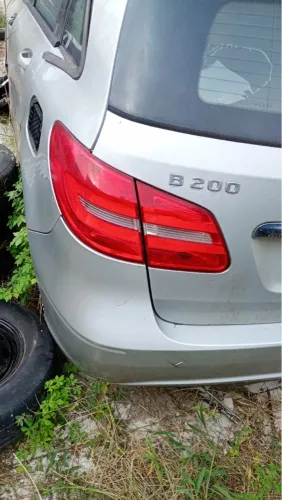 Lanterna Mercedes B 200 esquerda original