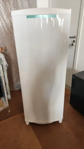 Geladeira Consul Frost Free 261 L
