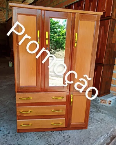 Guarda-Roupa de solteiro em Promoção