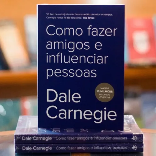 Livro COMO FAZER AMIGOS E INFLUENCIAR PESSOAS