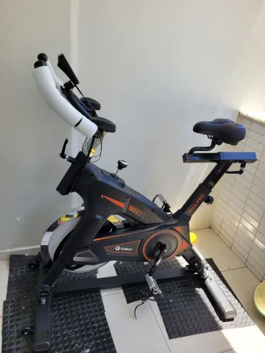 Vendo Bike Ergométrica Gallant Ellite Pro Spinning. Bike localizada em Maceió.  