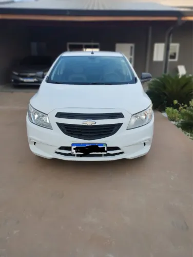 Chevrolet Ônix LS 2016 1.0 completo com km 79.900