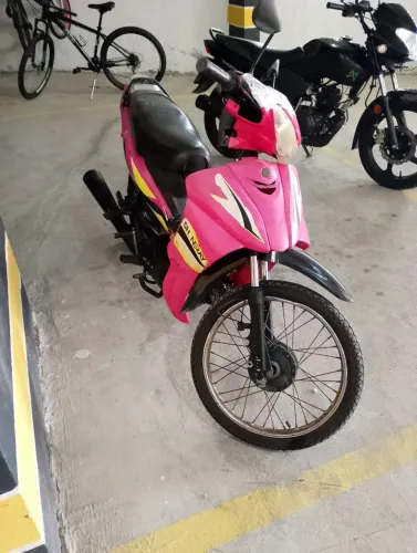 Vendo moto Shineray 110 cilindradas 