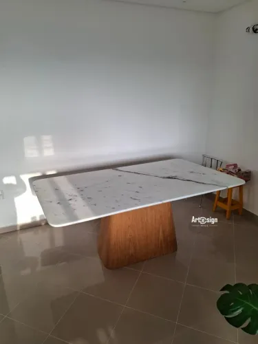 Mesa retangular em Mármore