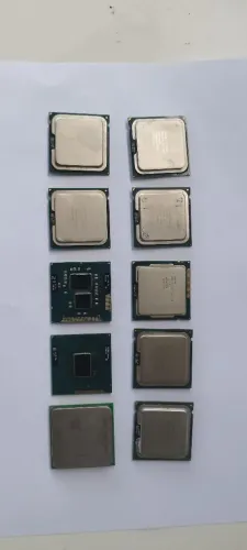 Lote com 10 processadores diversos para PCs.