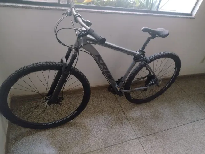 Vendo bike KRW semi nova