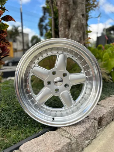Jogo De Roda Schnitzer Prata Brilhante Borda Diamantado 5x120 - 18x9,5 e 18x11 Offset 22