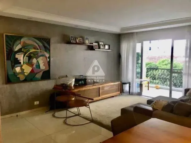 3 quartos sendo 1 suíte, varanda, 150 metros, vista livre, dependência, playground, 2 vaga
