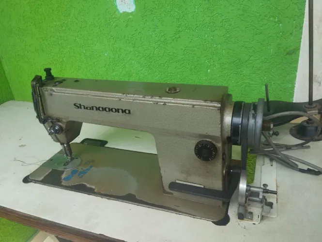 Máquina de costura Shanggong reta