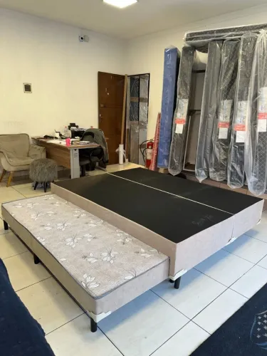 Cama Box Queen bipartido com auxiliar 