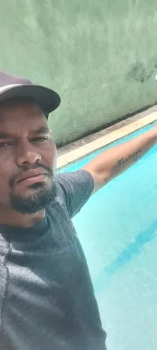 Limpeza manutenção de piscinas 
